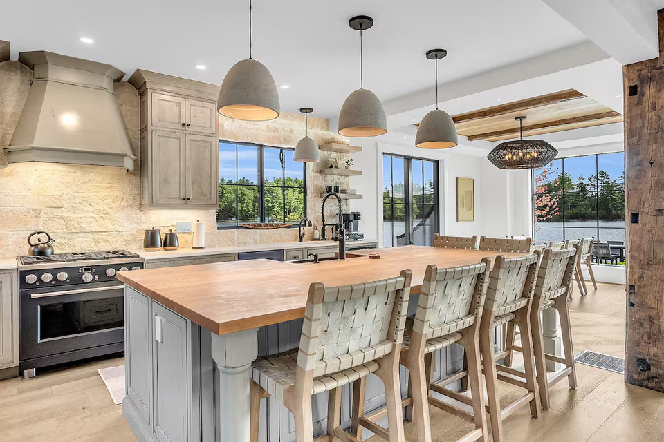 Sonoma Warm Linen natural thin stone