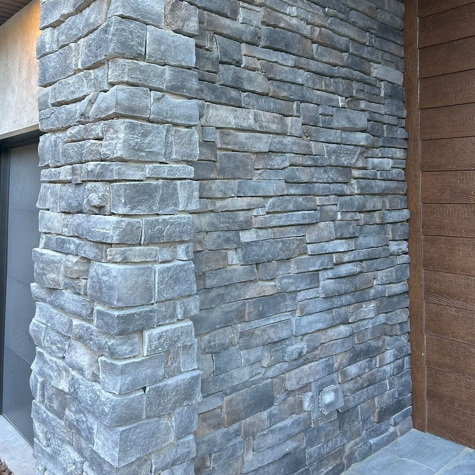 Square & Rectangular Misty Peak natural thin veneer stone
