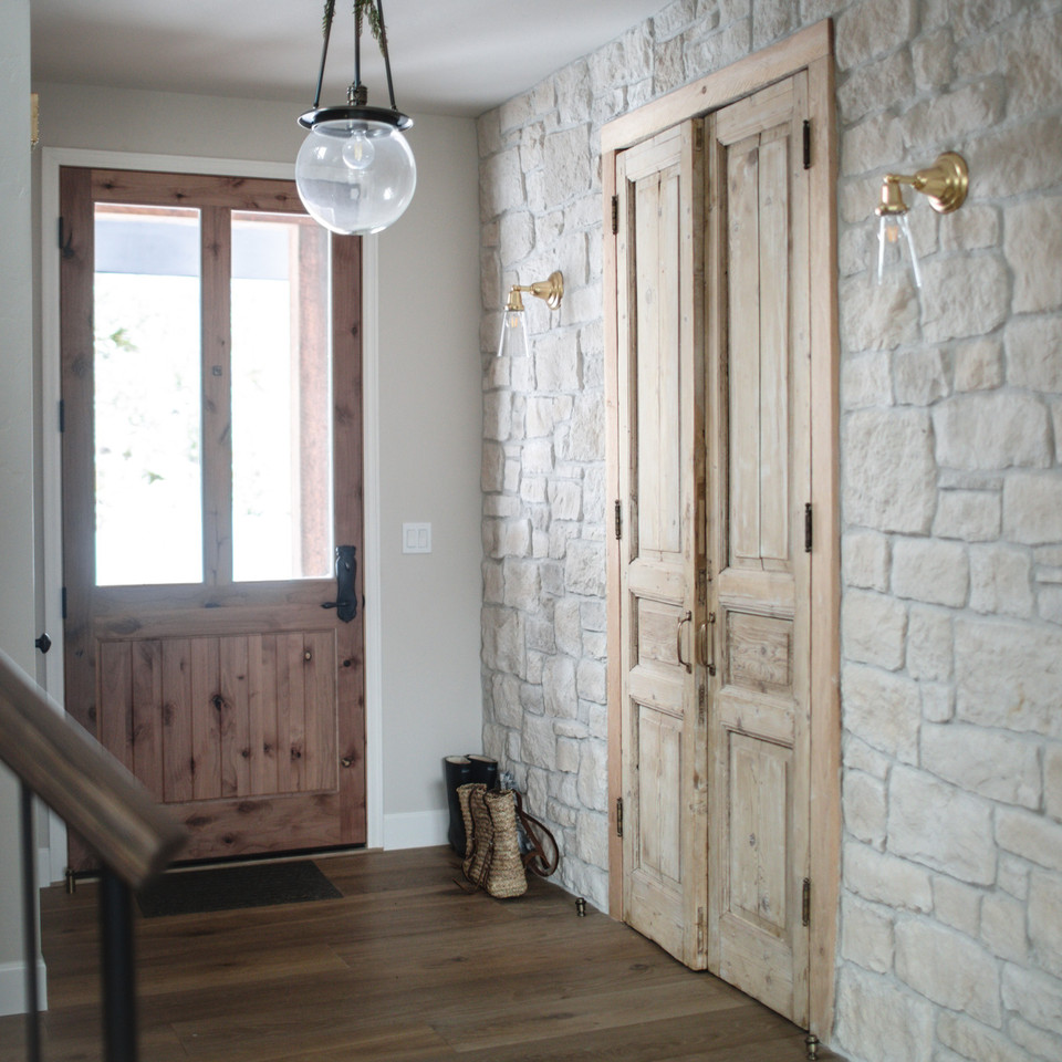 RoughCut Casa Blanca Eldorado thin stone