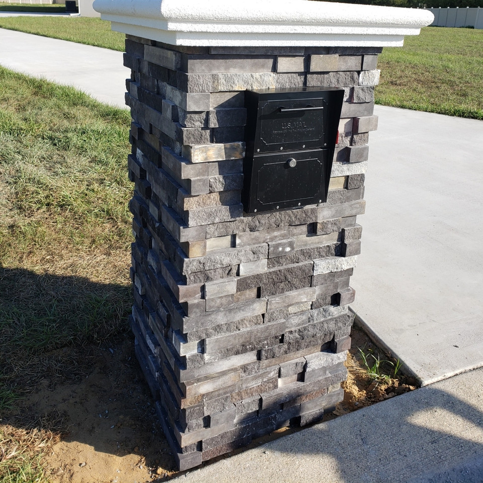 Pro-Fit Terrain Ledgestone Panel Trek cultured thin stone