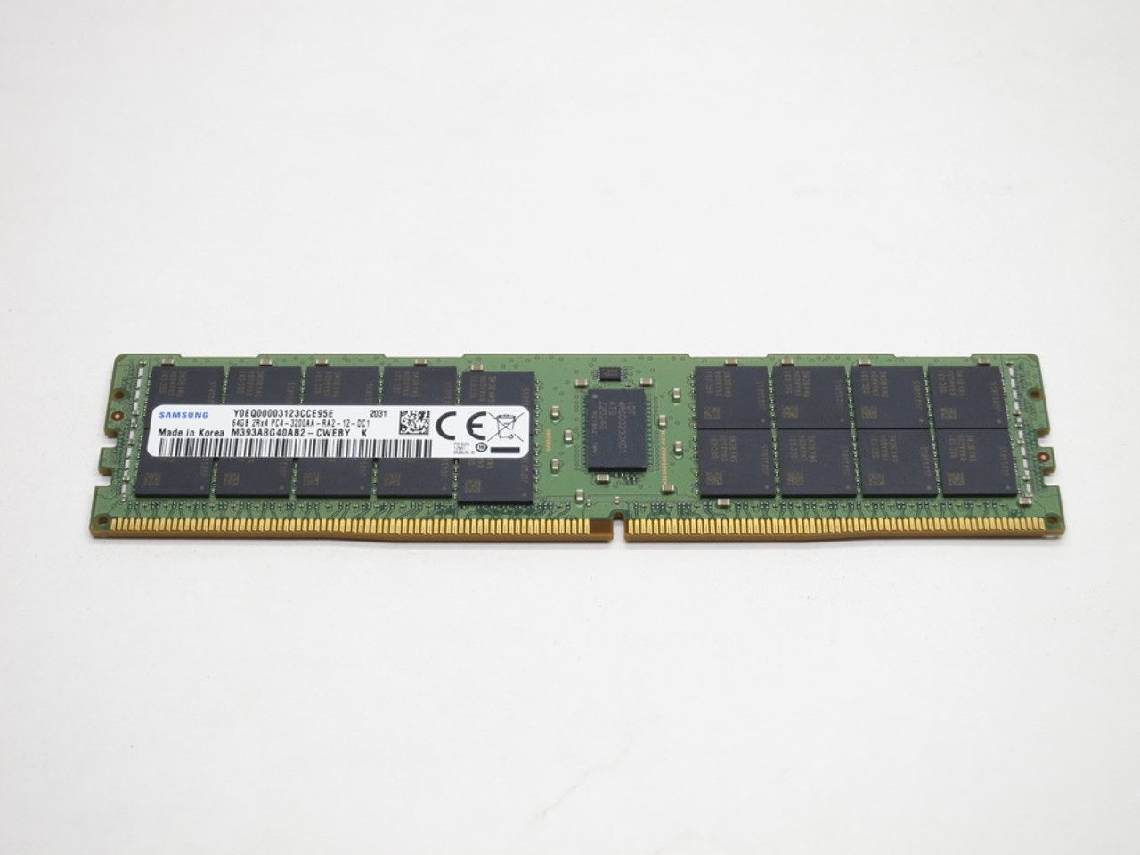 M393A8G40AB2-CWE SAMSUNG 64GB DDR4 3200 ECC REG 2Rx4 SERVER