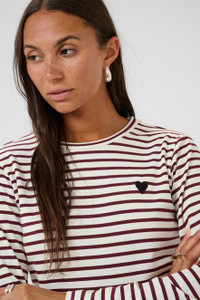 Kaffe 10502821 Liddy T-Shirt Chalk/Berring Kaffe 10502821 Liddy T-Shirt Chalk/Berring