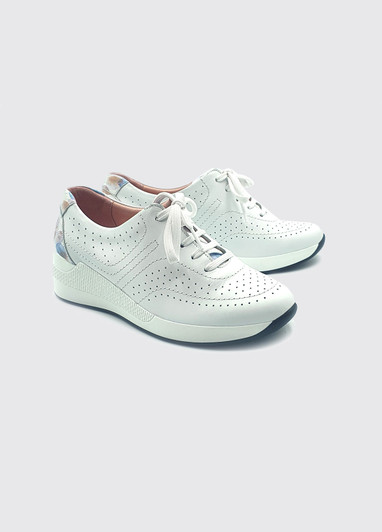 Suave Janis White Wedge Laced Wide fitting Shoe