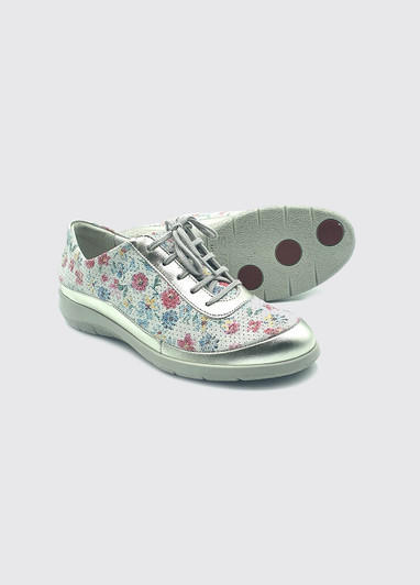 Suave Juno Silver Laced print shoe