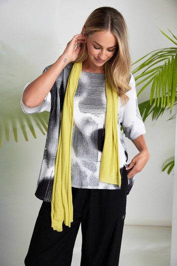 NAYA NAS26311 Blurred faded spot print square shape tunic top White/Black  109