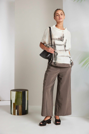 NAYA NAS26265 Rippled print high neck top with contrast hem Cream/Taupe 1271