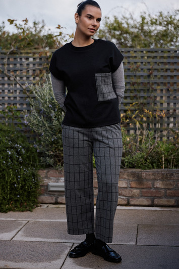 Peruzzi W26139 GRID PRINT POCKET TABARD