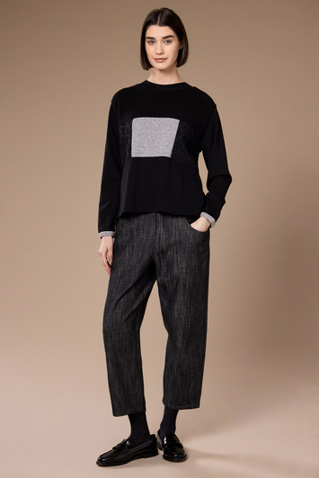 W26131 TEXTURED PANEL TOP BLACK