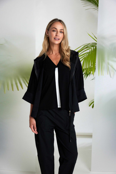 NAYA NAS26196 Drawstring hem zip jacket with contrast front section with pocket Black/White 901