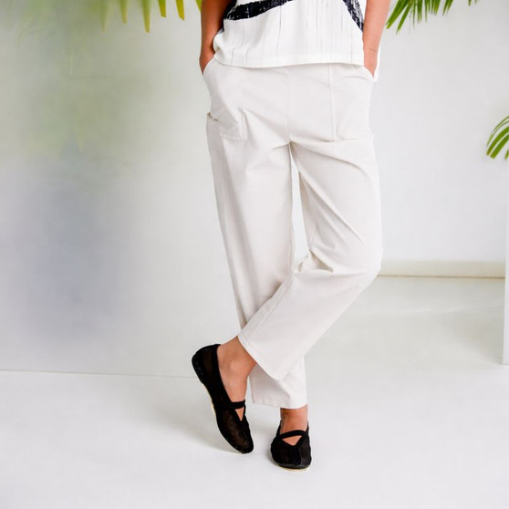 NAYA NAS26129 Elastic waist trouser with patch pocket and seams Dove/White 831