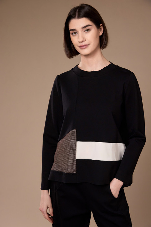 W26506 APPLIQUE TOP BROWN