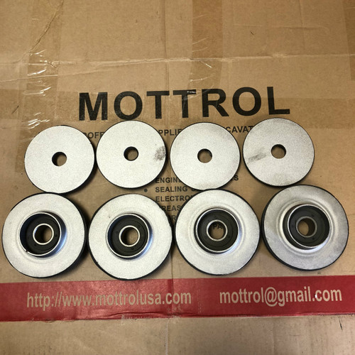 4D31 ENGINE CUSHION ,RUBBER FITS HD450, NEW