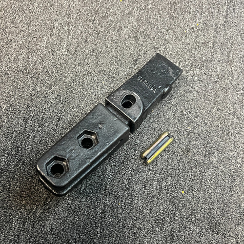 7107324 Bolt On Shanks Adapter 5/8" Lip With 7107319 Teeth For Bobcat Skid X156X