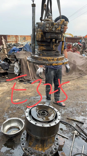 E325C 322C 325D 329E 325C Used  Swing Reduction Device With Swing Motor