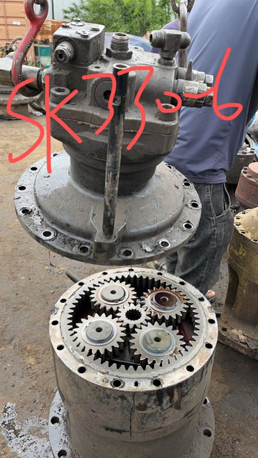Lc15V00003F1  M2X210Chb Used Swing Motor Fits For Kobelco Sk330-6 Sk330-6E