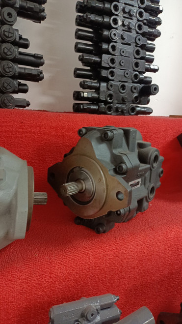 Pvd-3B-54P Main Hydraulic Pump For Kobelco Excavator Sk75 Pvd3B54P