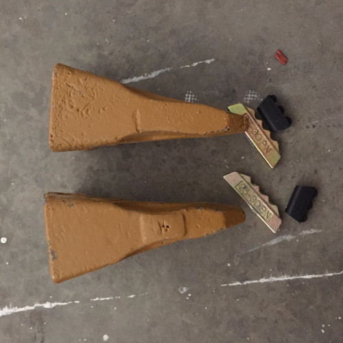 2 Pcs 25S  Digging Teeth With 25Lk Tooth Locks ,Teeth Pins