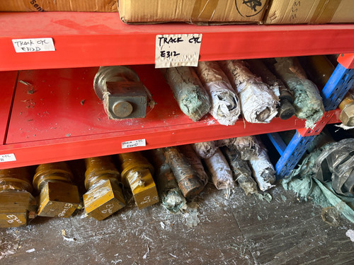 Sk30 K132 Track Adjuster Cylinder