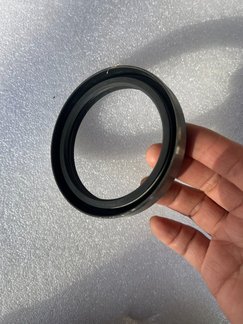 Oil Seal Aw3222E 60*82*12