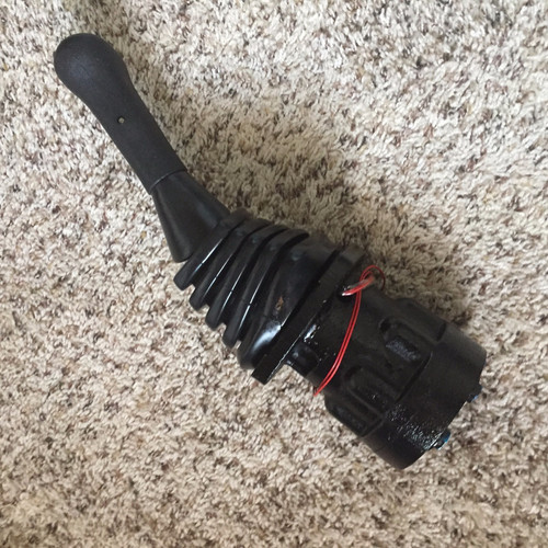 31N8-20150 31N8-20200 Rcv Pilot Valve Fits For Hyundai R360Lc-7 R290Lc-7 R450Lc