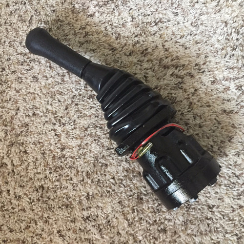 31N8-24210 Rcv Pilot Valve Fits For  R360Lc-7 R290Lc-7 R450Lc-7