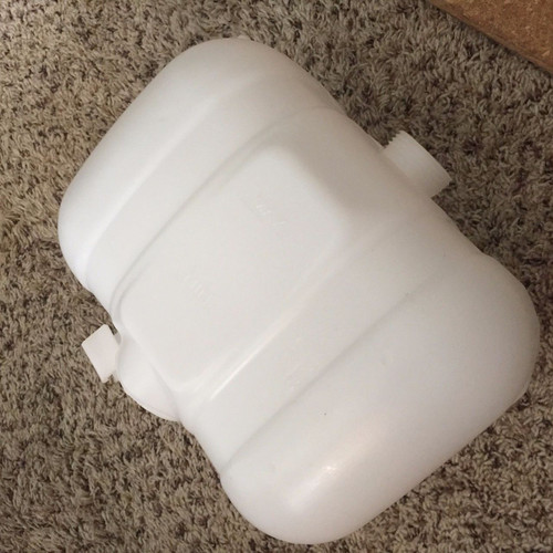 Voe17214676 17214676 Expansion Tank,Water Fits Volvo Ec210B Ec240B Ec290B L70E Voe17214676 17214676 Expansion Tank,Water Fits Volvo Ec210B Ec240B Ec290B L70E