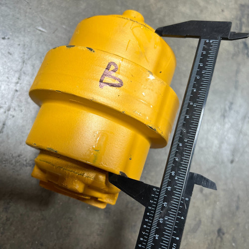 422-0837 4220837 Bottom Track Roller Fits Caterpillar Cat 304 304.5 305 305.5
