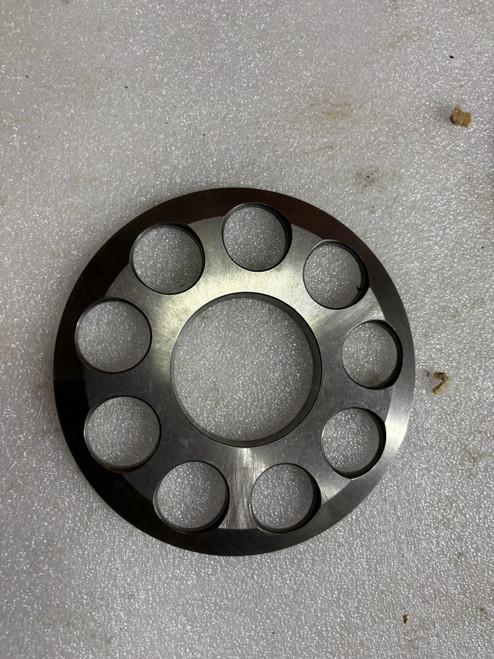 Gm35Vl  Set Plate Retainer For Travel Motor Final Drive Assy