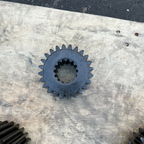 3069512 Sun Gear  1 St Fits Hitachi Ex200-5 Ex210-5  Swing Reduction,Device