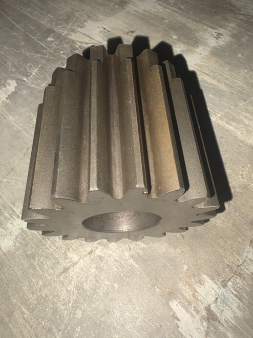 22U-26-21530 Sun Gear  For Komatsu Pc200-8 Pc210-8 Swing Reduction Device