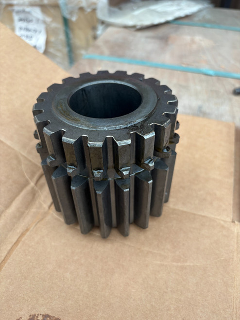 Lq32W01010P1 Gear Sun 2Nd For Kobelco Sk230-6E Sk250-6E Swing Reduction