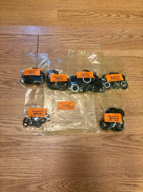 LQ30V00016F1 Seal Kit For KOBELCO SK200-6E Hydraulic Control Valve