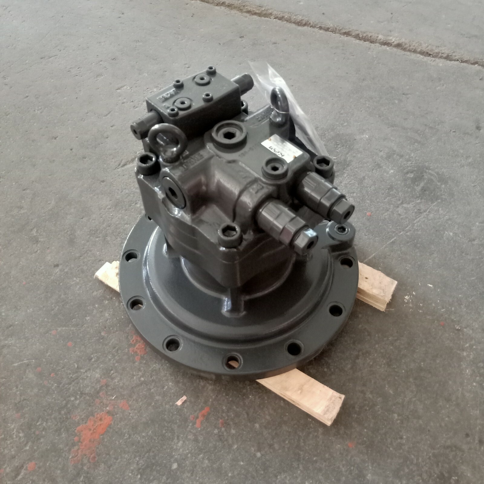 Kbc10160 Kbc-10160 Swing Gear Motor For Cx350B Cx290B Cx290C Cx350C