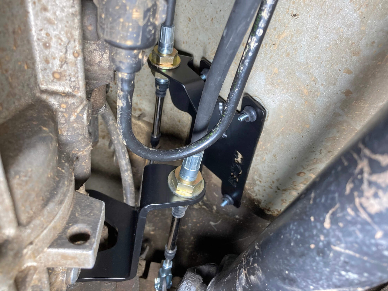 B&M Heavy Duty Transfer Case Shifter Cable Conversion Kit for 0306