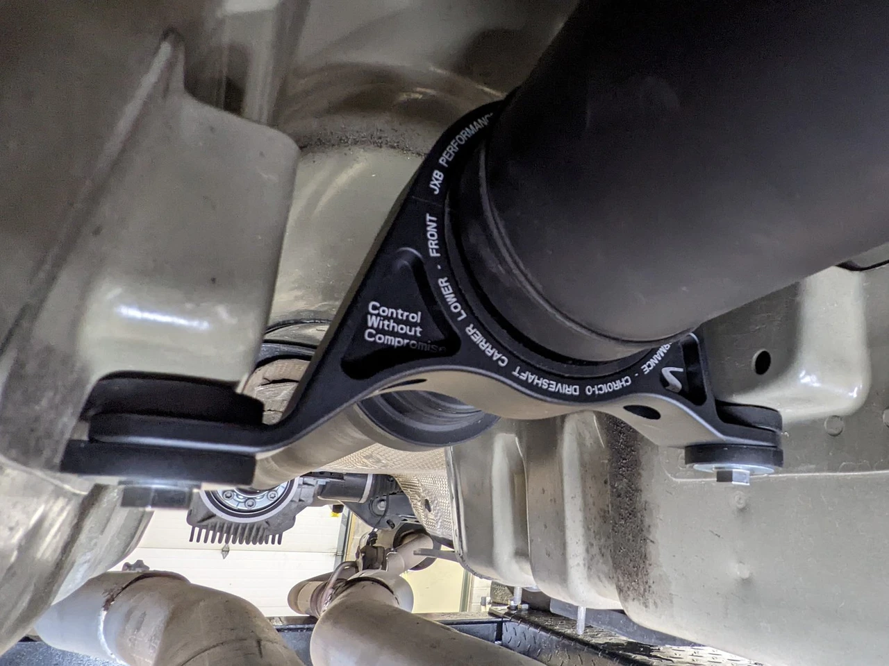 JXB Performance CHR01A0 Driveshaft Center Support Bearing Carrier