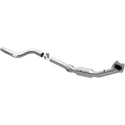 MagnaFlow 22-139 Direct Fit Catalytic Converter Federal / EPA Driver Side for 11-21 Challenger, Charger & 300 3.6L