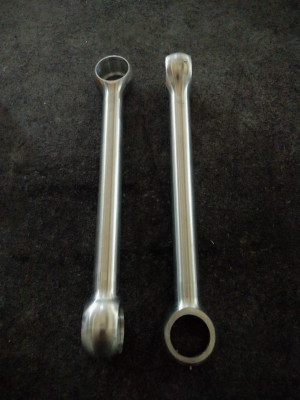 AAD W009-0001 Front Sway Bar End Links for 17-21 Jeep Grand Cherokee SRT 392, Trackhawk, 18-24 Durango SRT 392, 2021 & 23-25 SRT Hellcat AAD W009-0001 Front Sway Bar End Links for 17-21 Jeep Grand Cherokee SRT 392, Trackhawk, 18-24 Durango SRT 392, 2021 & 23-25 SRT Hellcat