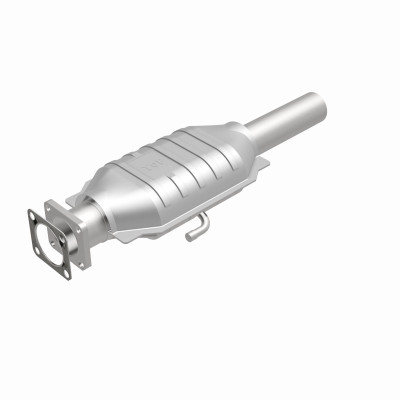 MagnaFlow 23229 Direct Fit Catalytic Converter Standard Grade Federal / EPA Rear for 86-92 Jeep Vehicles 