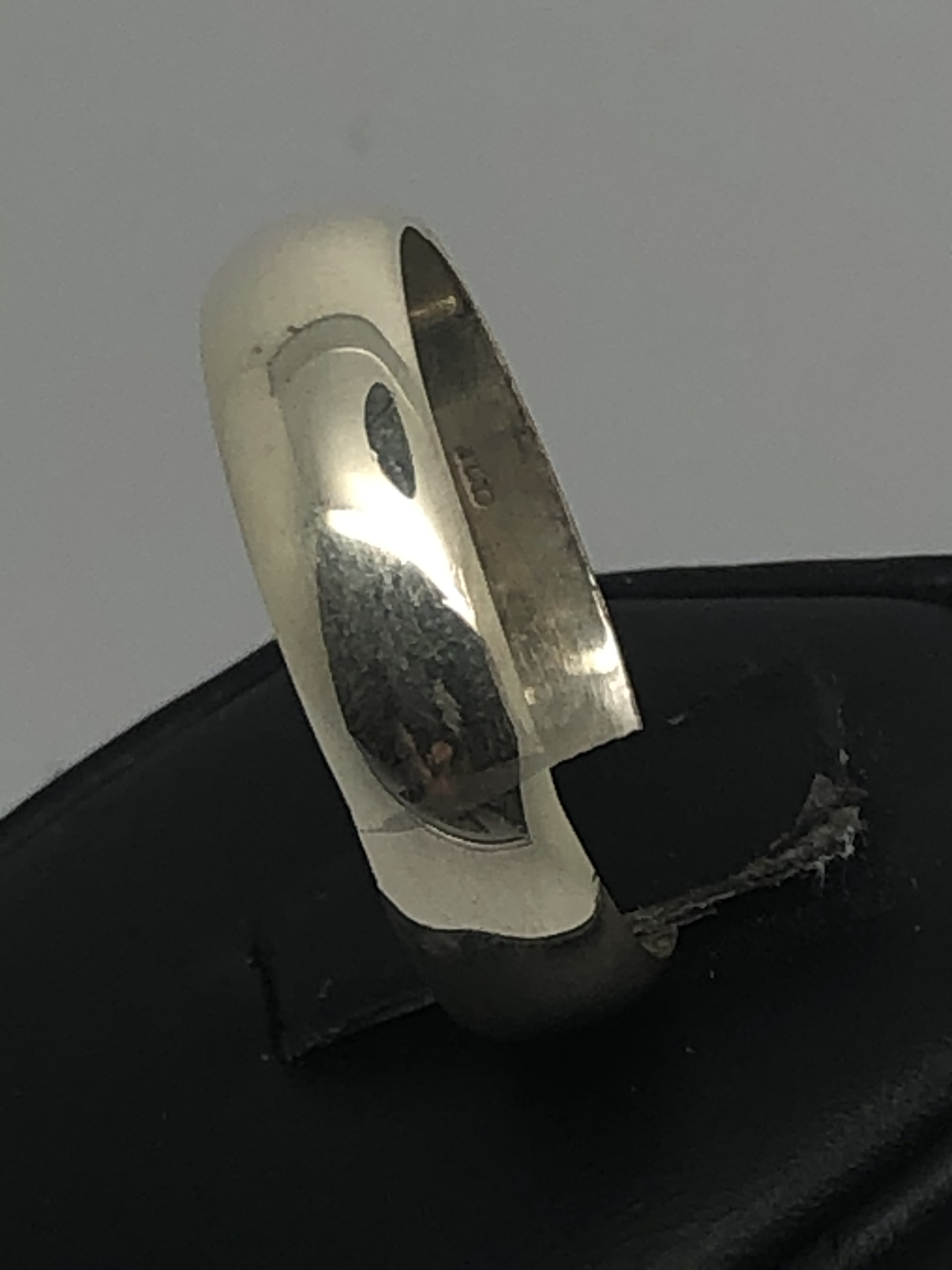 Gents Sterling Silver band. Size 13