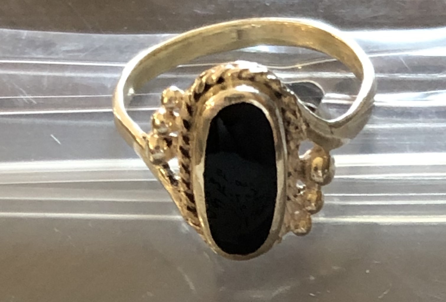 Ladies Sterling Silver ring with black onyx oval size 6.5
