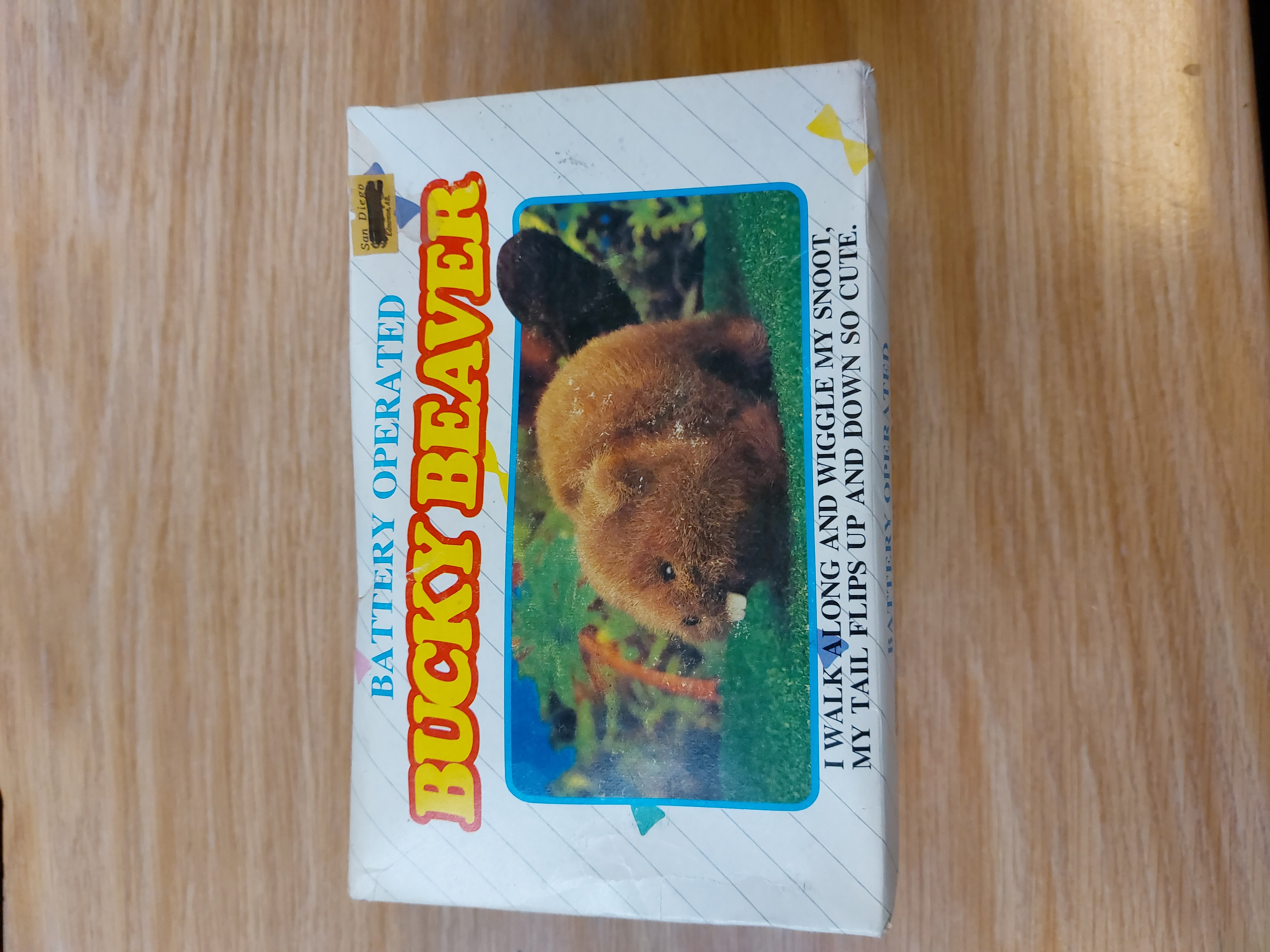 Vintage Bucky Beaver  Battery Operated 1992