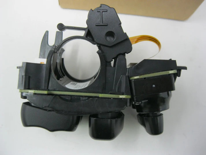 Harley-Davidson OEM Backlit Switchback Right Hand Info 71500083C