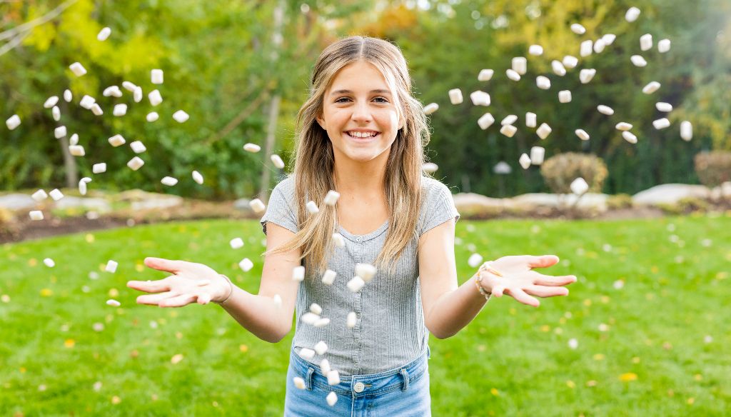 we love sharing smiles, a girl is happy with Epic gums flavours