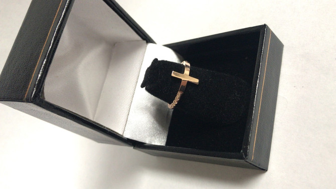 Polished Rose Gold Sideways Cross Ring