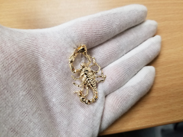 Yellow Gold Mens Scorpion DC Pendant