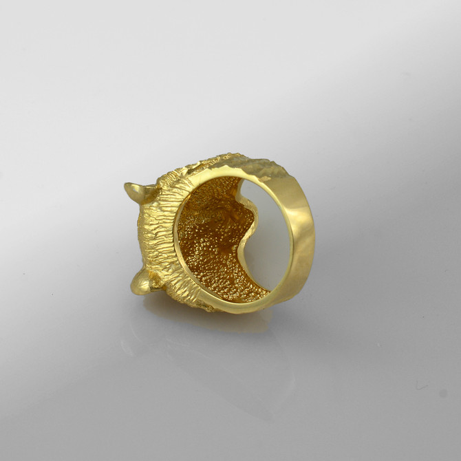 Mens Sparkle-Cut Yellow Gold Tiger Head Ring