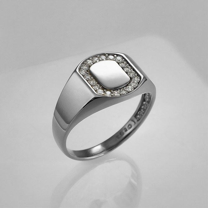 Gold Oval Signet Pinky Ring with 20 Diamonds