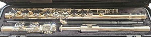 Yamaha YFL212 Flute in case