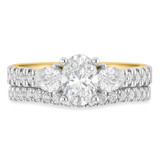 Photo of Uma 2 1/5 ct tw. Diamond Oval Solitaire Bridal Set 10K Yellow Gold [BR2296Y-V095]