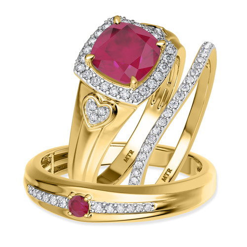 Photo of Erica 2 1/10 ct tw. Cushion Solitaire Trio Set 10K Yellow Gold [BT2070Y-C000]
